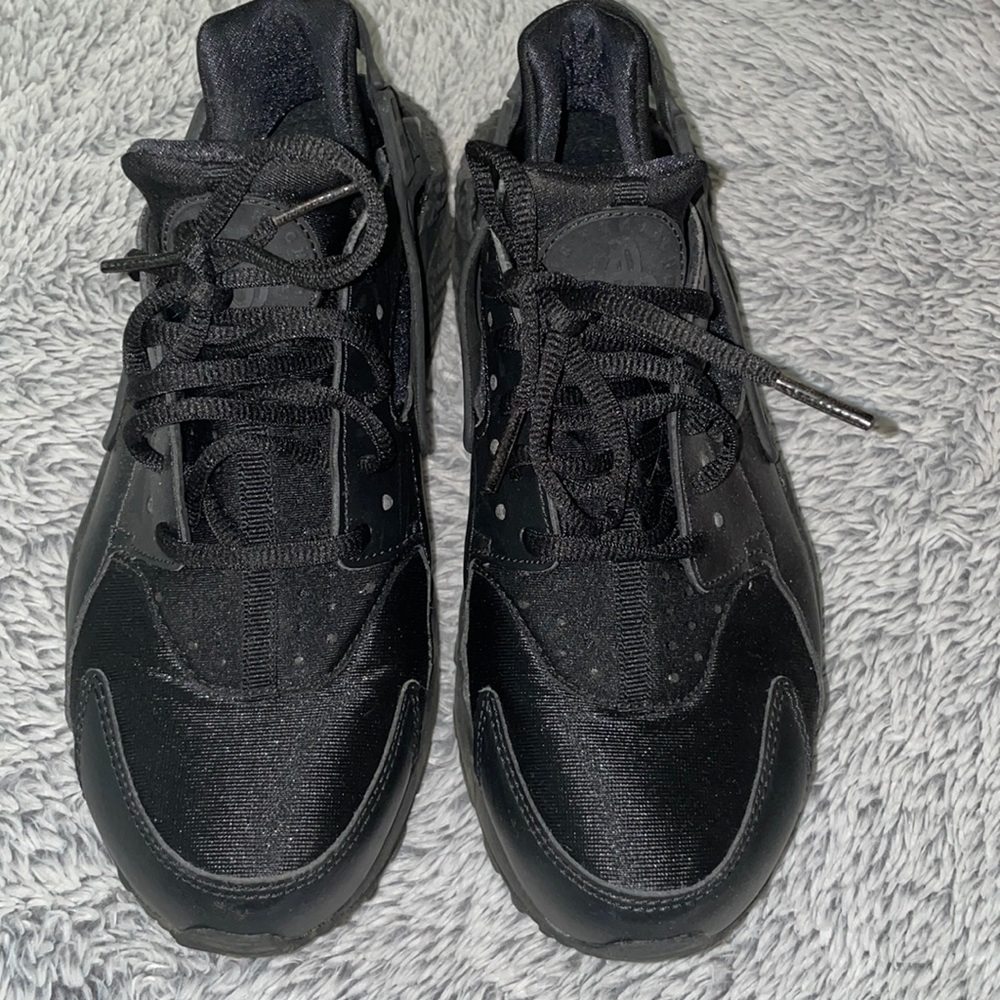 Nike Black Huarache’s